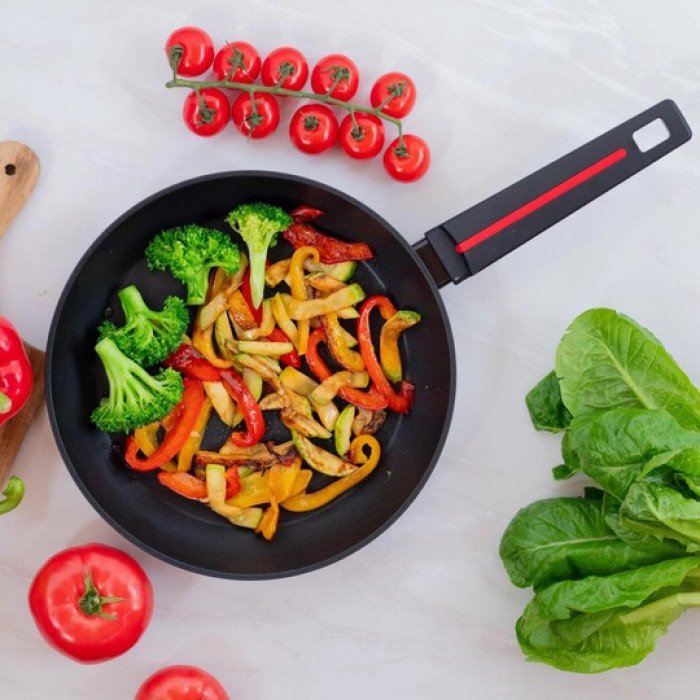 Сковорода Magio MG-1174 кована антипригарна 24 см, сковорода з антипригарним покриттям