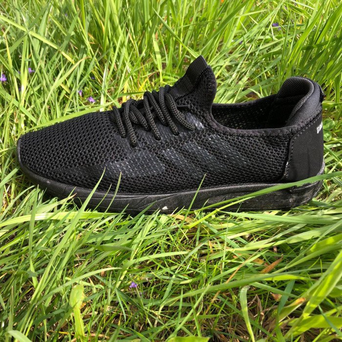 Кросівки з тканинним верхом із сітки 45 розмір. Літні кросівки сітка. Модель 67554. Колір: чорний