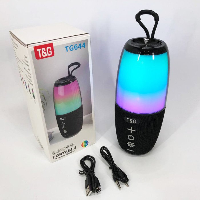 Портативна колонка TG644 5W з RGB підсвічуванням та ремінцем, блютуз колонка з акумулятором. Колір: чорний