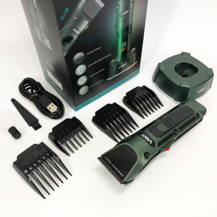 Акумуляторна бездротова машинка для стрижки волосся VGR V-696 з LED дисплеєм та ТУРБО режимом