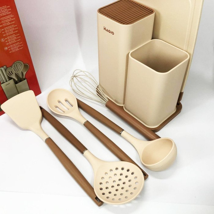 Набір силіконових кухонних речей Magio MG-1097I набір ножів лопаток 12 предметів