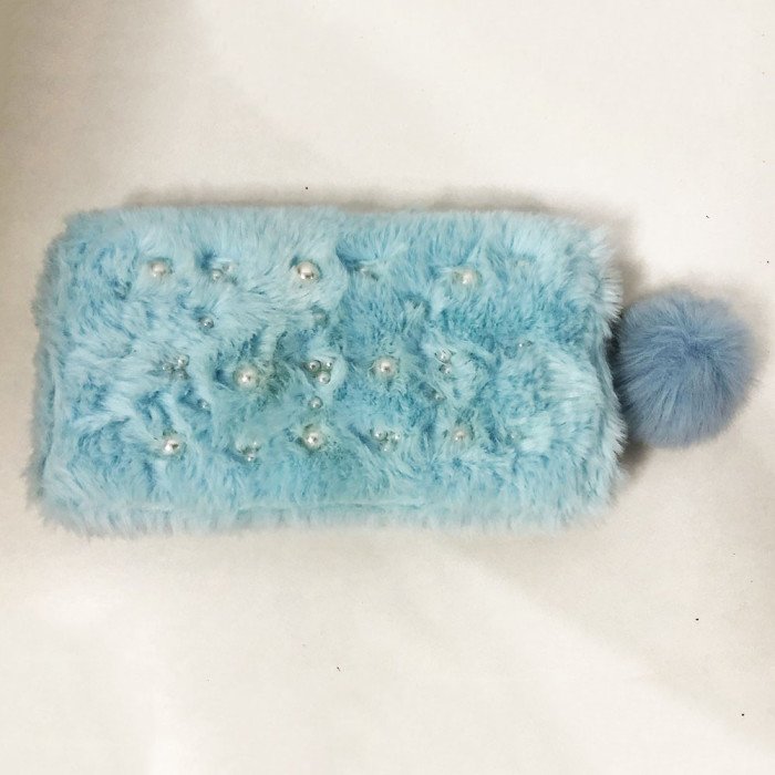 Стильний гаманець з хутром. Колір блакитний