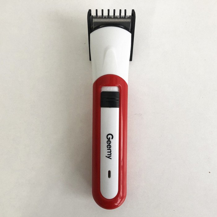 Машинка для стрижки GEMEI GM-702. Колір червоний