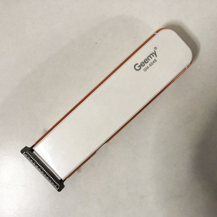 Професійна машинка для стрижки волосся Gemei GM-6048, електробритва для голови. Колір: білий