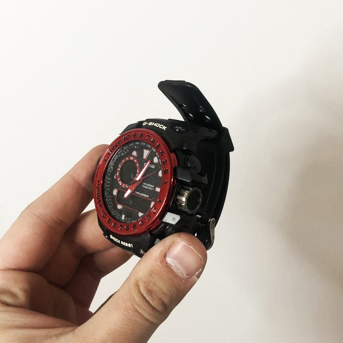 Годинник наручний G-SHOCK GWN-1000GB. Колір: червоний