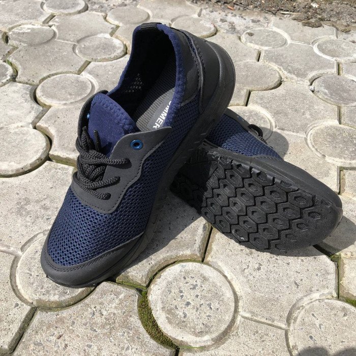 Кросівки чоловічі сітка 45 розмір. Літні кросівки, модні універсальні кросівки. Модель 46913. Колір: синій