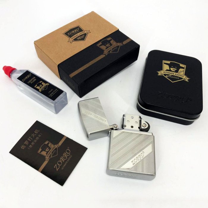 Запальничка бензинова Zorro HL-365, подарункова запальничка сувенірна, запальничка в подарунок. Колір: срібний
