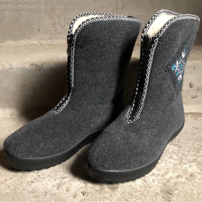 Жіночі чоботи. Розмір 40. Хутряні, високі, утеплені, Бурки повстяні жіночі, Суконні зимові бурки