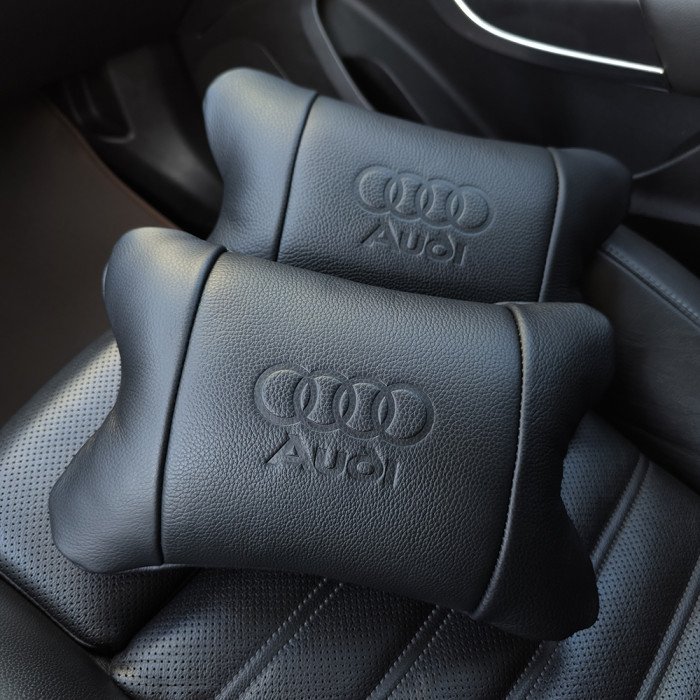 Набір шкіряних подушок Audi + брелок у подарунок, подушки на підголовник у авто