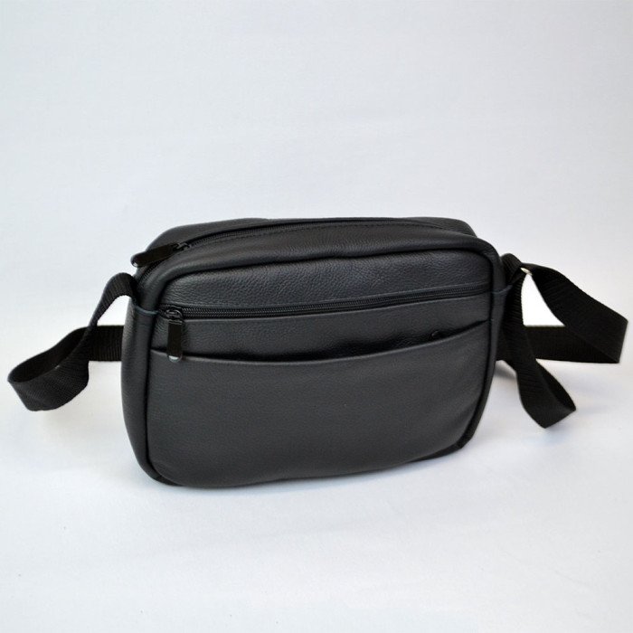 Стильна чоловіча сумка-месенджер із натуральної шкіри флотар, чорного кольору, чоловічі сумки через плече