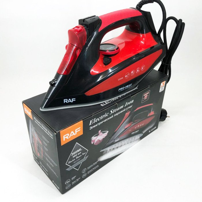 Праска з керамічною підошвою RAF R.1233 потужність 2200Вт 320 мл