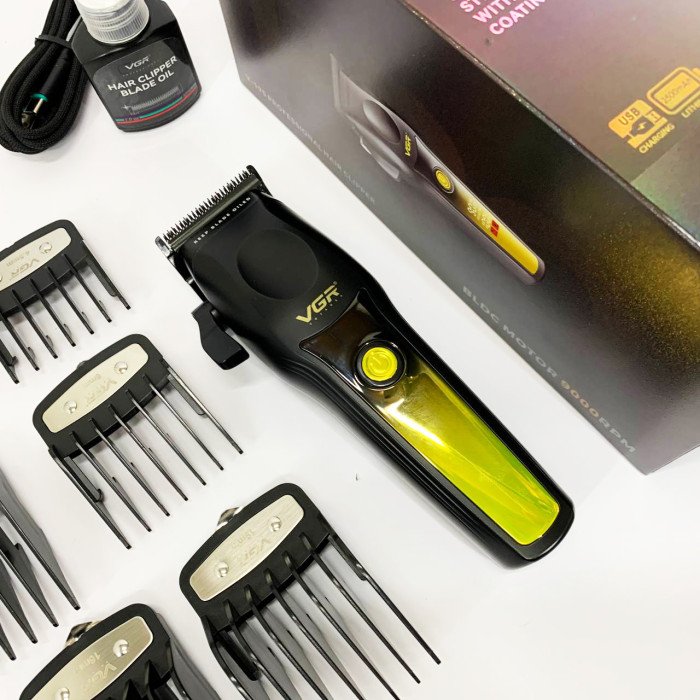 Акумуляторна машинка для стрижки VGR V-195 GOLD