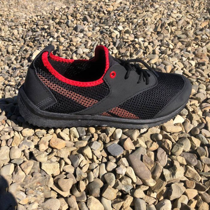 Чоловічі кросівки із сітки 42 розмір. Літні чоловічі кросівки. Модель 12843. Колір: чорний