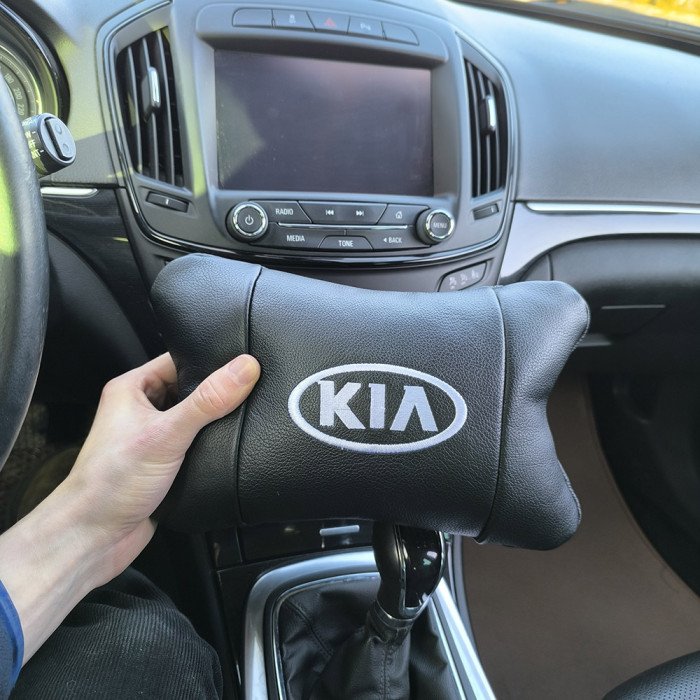 Автодушки 2 шт на підголовник Kia / Кіа, натуральна шкіра, чорні, Підголовник для авто з комфортом