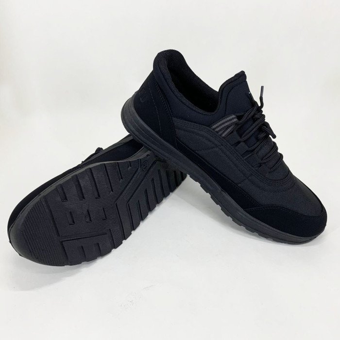 Кросівки утеплені 43р 28см, Зручні якісні зимові кросівки