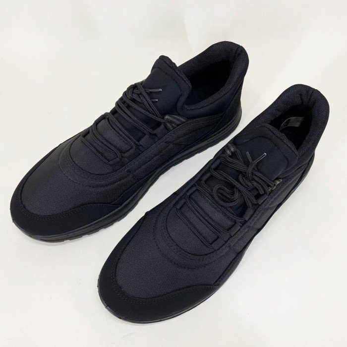 Кросівки утеплені 45р 29,5см, Зручні якісні зимові кросівки