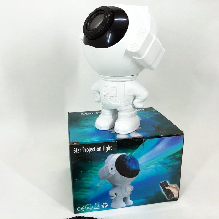 Зірковий 3D проектор Astronaut Bluetooth з пультом, Проектор нічний космонавт зоряне небо в дитячий