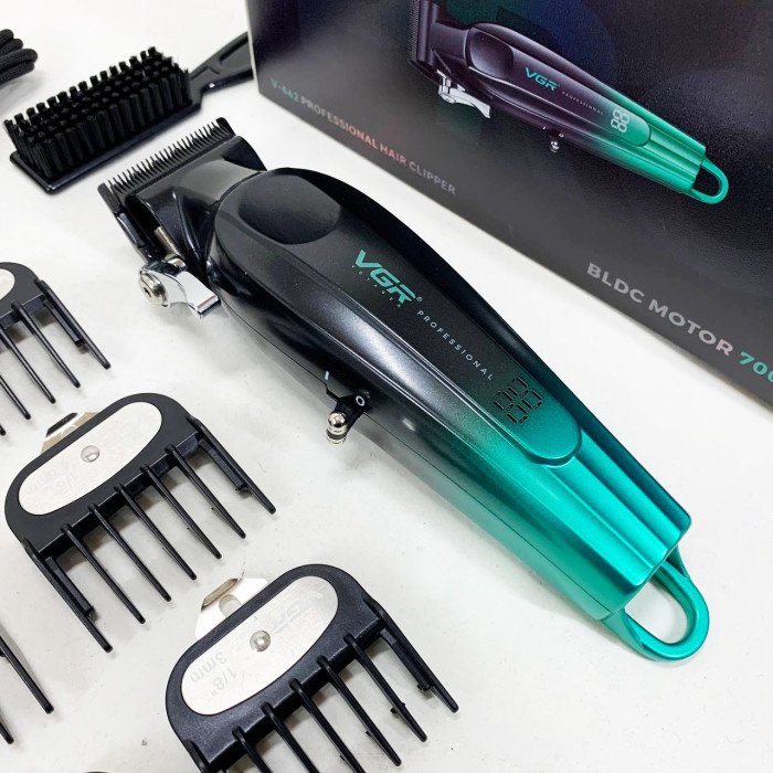 Акумуляторна машинка для стрижки VGR V-662 Колір: зелений