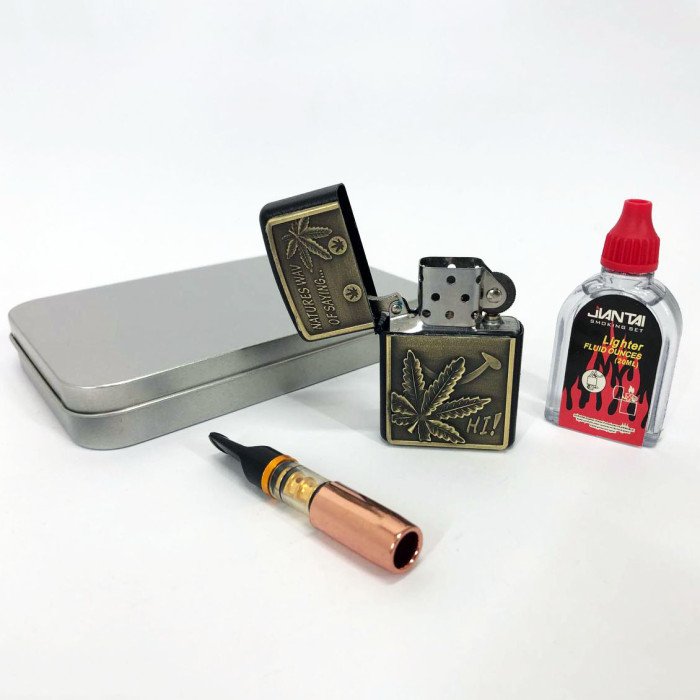 Запальничка бензинова в подарунковій коробці N13, подарункова запальничка сувенірна, вітрозахисна запальничка