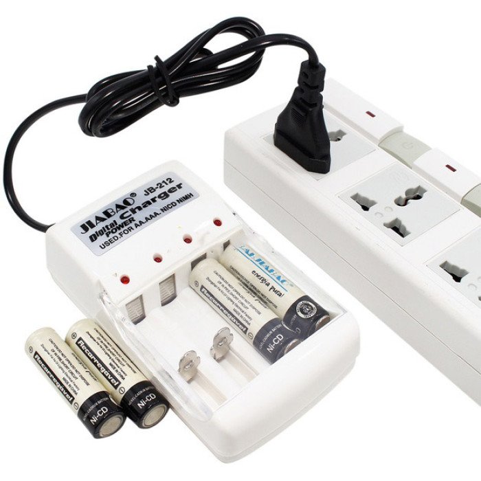 Зарядний пристрій для акумуляторів АА та ААА, Jiabao JB-212 + 4 акумулятори ААА