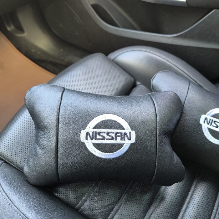 Подушки в авто 2 шт Nissan, натуральна шкіра, з логотипом Ніссан, на підголівник для вашої машини