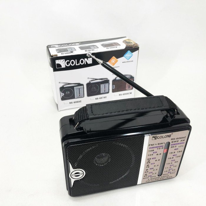 Радіоприймач портативне радіо Golon RX-606 від мережі та на батарейках приймач ретро колонка fm акустична