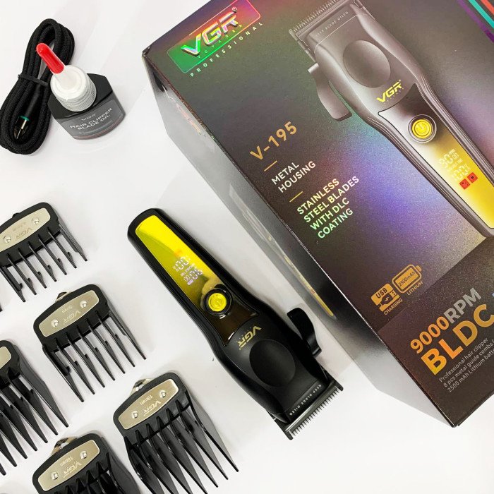 Акумуляторна машинка для стрижки VGR V-195 GOLD