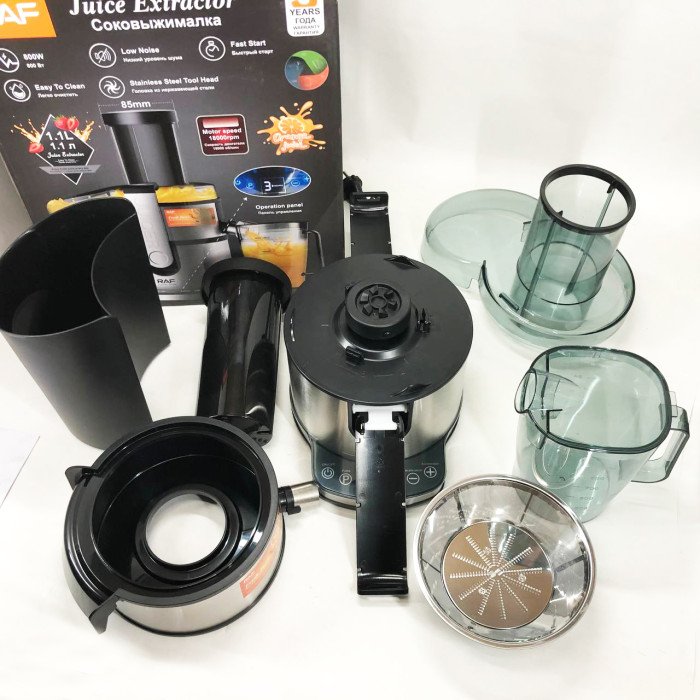 Електричний соковитискач RAF R.2700 для цитрусових, фруктів та овочів з ємністю для соку 1.1 л 800 Вт