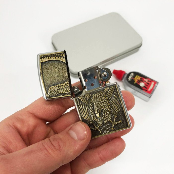 Запальничка бензинова в подарунковій коробці N13, подарункові запальнички, подарунок запальничка хлопцю.