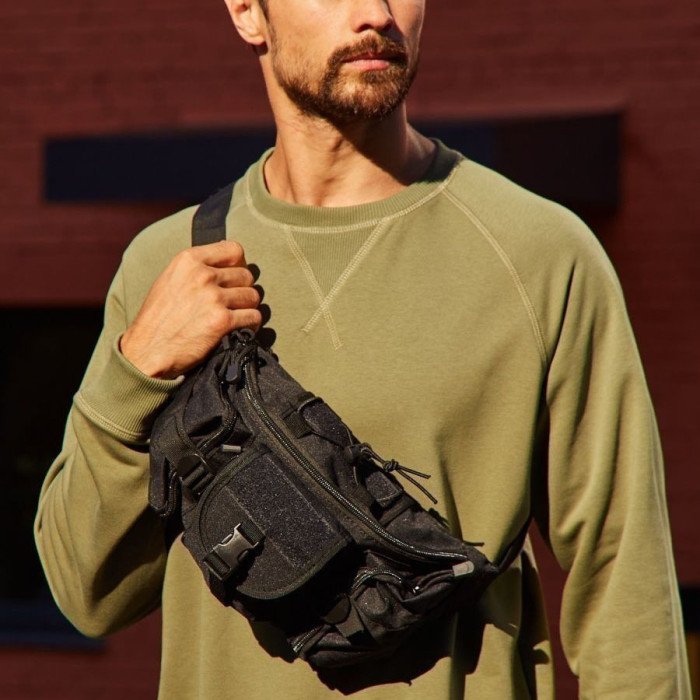 Набір! Якісна тактична сумка через плече + тактичний ліхтар