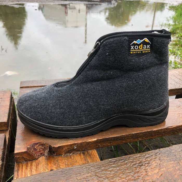 Черевики чоловічі утеплені на застібці 41 розмір, повстяні бурки, домашні чоловічі валянки. Колір: сірий