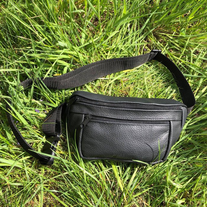 Комплект: шкіряна бананка + тактичний ліхтар