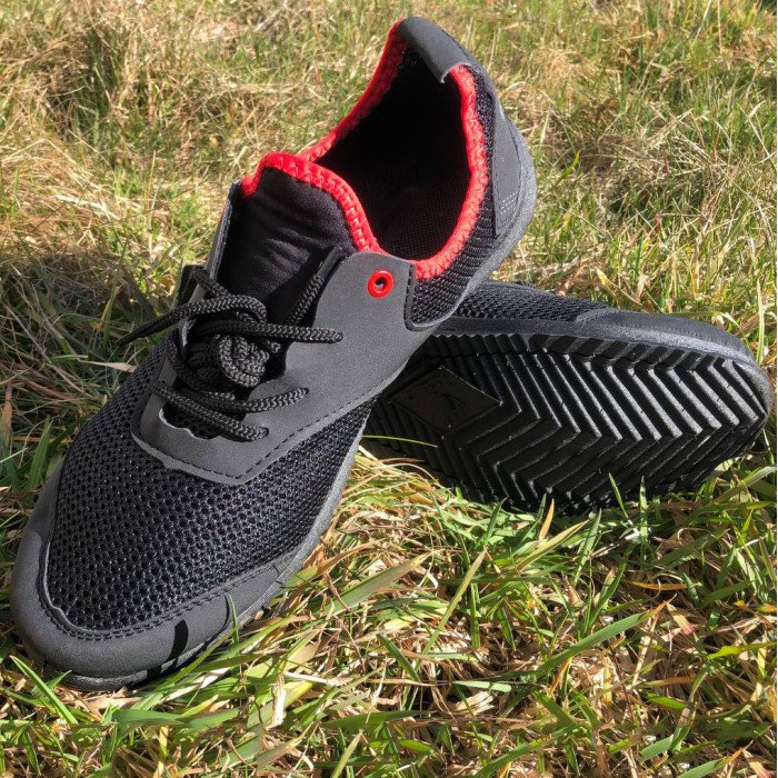 Чоловічі кросівки із сітки 42 розмір. Літні чоловічі кросівки. Модель 12843. Колір: чорний