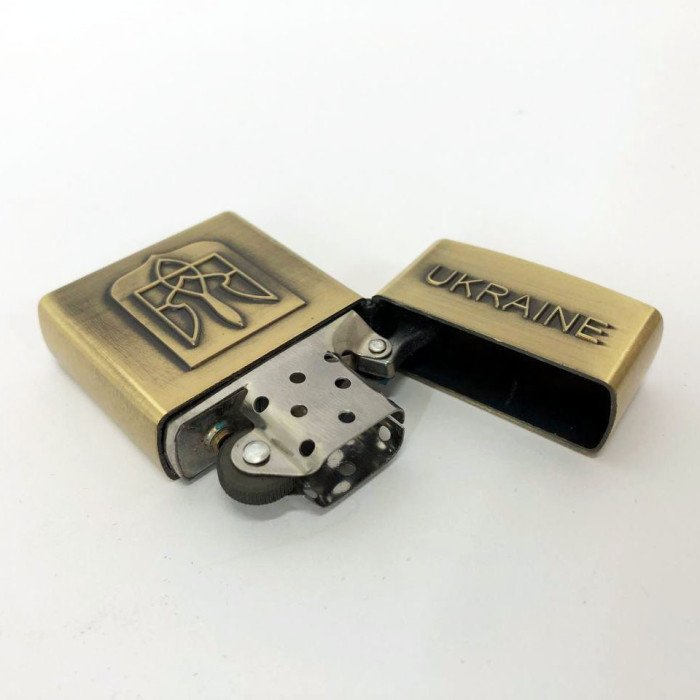 Запальничка бензинова герб України 4410, запальничка в подарунок, сувенірні запальнички. Колір: золотий