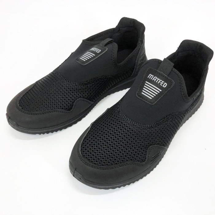 Кросівки літня пінка. Розмір 43. Колір: чорний