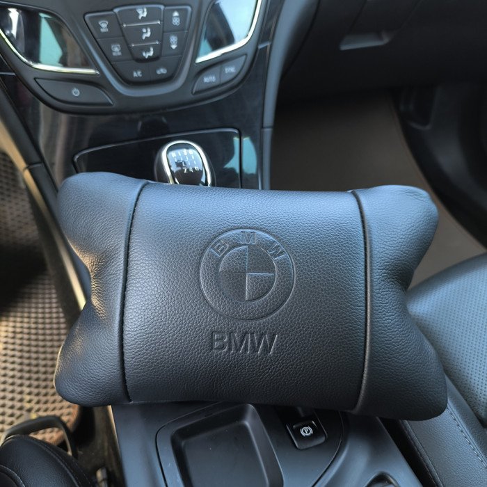 Преміальний набір автоподушок BMW із натуральної шкіри – подушки + брелок