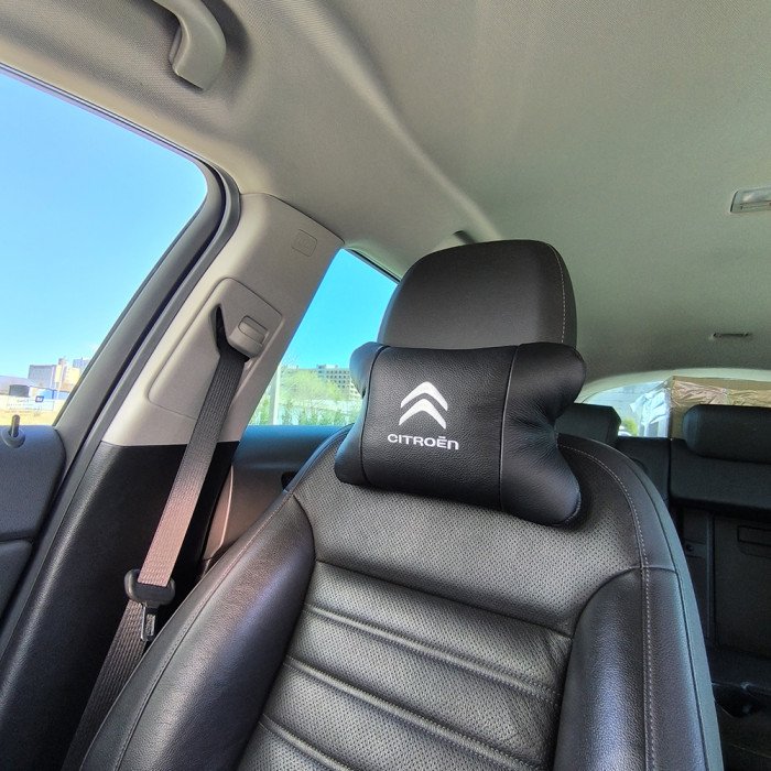 Набір шкіряних подушок Citroën з натуральної італійської шкіри + фірмовий брелок у подарунок