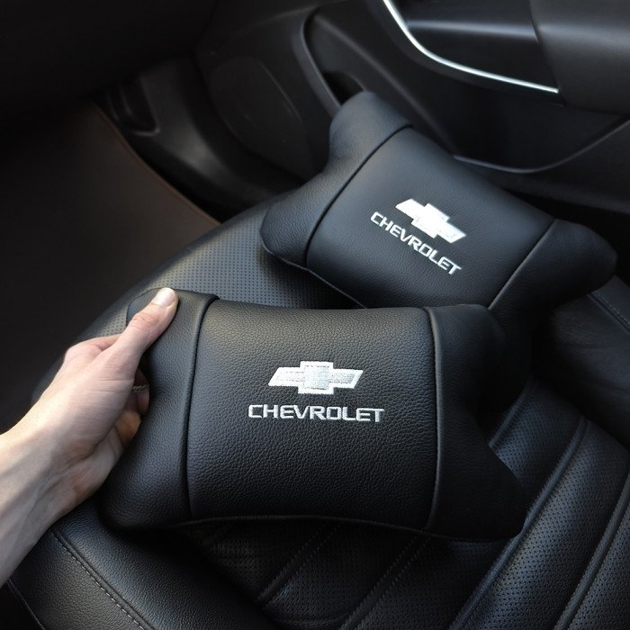 Автомобільні подушки Chevrolet з натуральної італійської шкіри + шкіряний брелок у подарунок