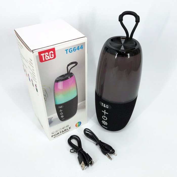 Портативна колонка TG644 5W з RGB підсвічуванням та ремінцем, блютуз колонка з акумулятором. Колір: чорний