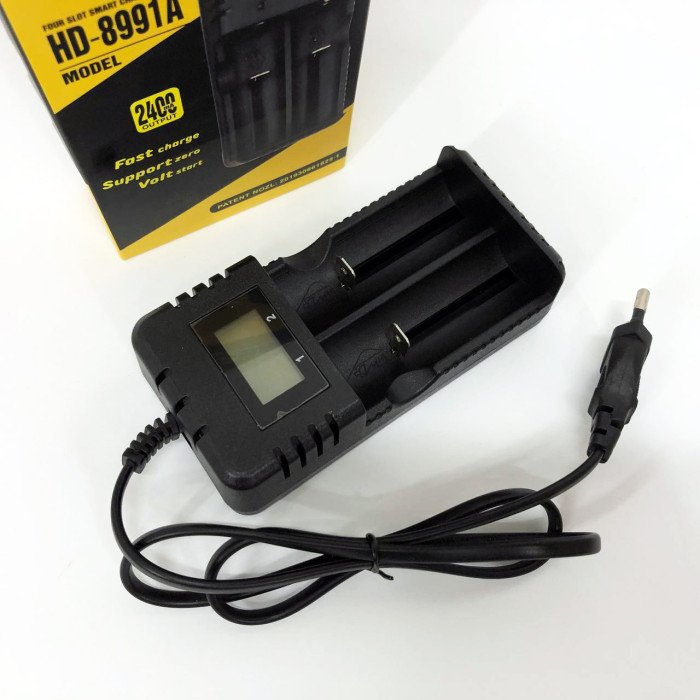 Універсальний зарядний пристрій АКБ SMART Q2