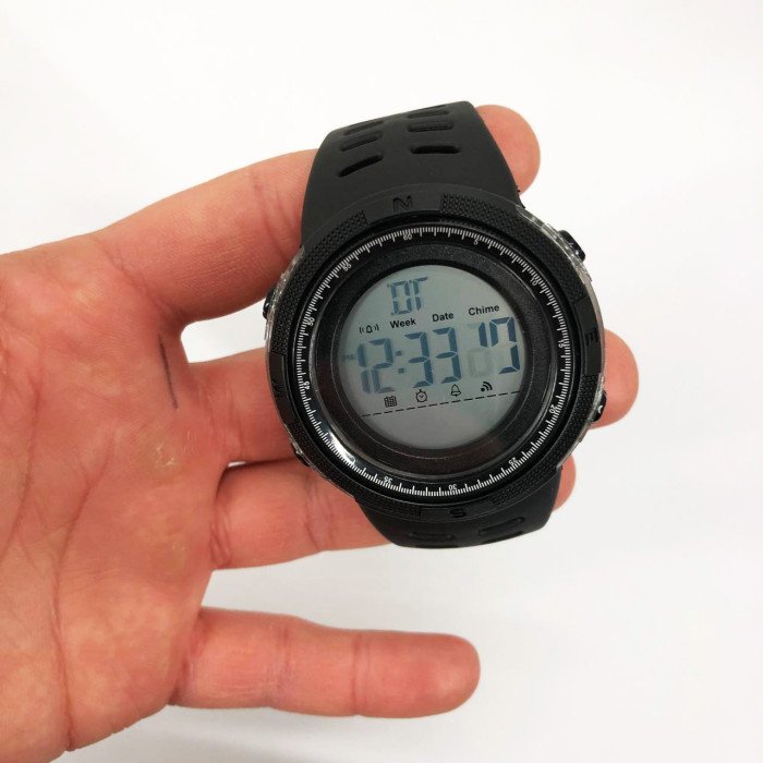 Годинник наручний чоловічий SKMEI 2070BKWT BLACK-WHITE, водостійкий тактичний годинник. Колір: чорний