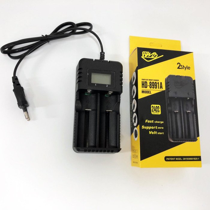 Універсальний зарядний пристрій АКБ SMART Q2