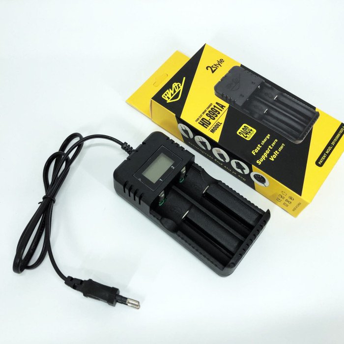 Універсальний зарядний пристрій АКБ SMART Q2