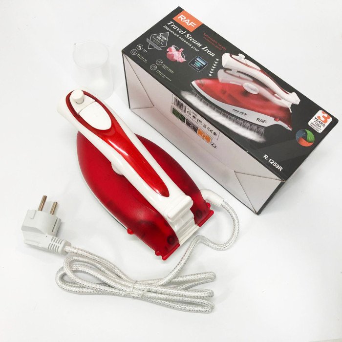 Дорожня праска RAF R.1259R 800 Вт з регулятором температури та резервуаром для води 50 мл