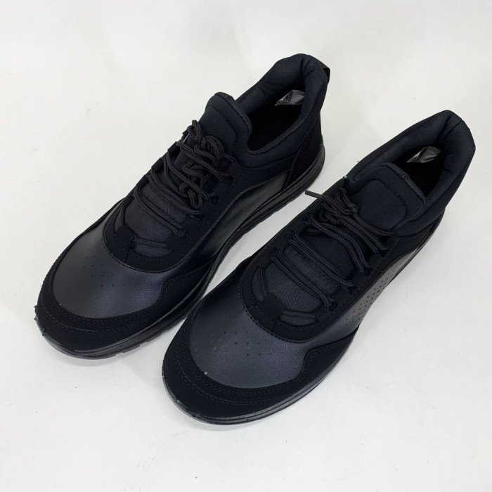 Кросівки утеплені 44р 28,5см, Кросівки єврозима