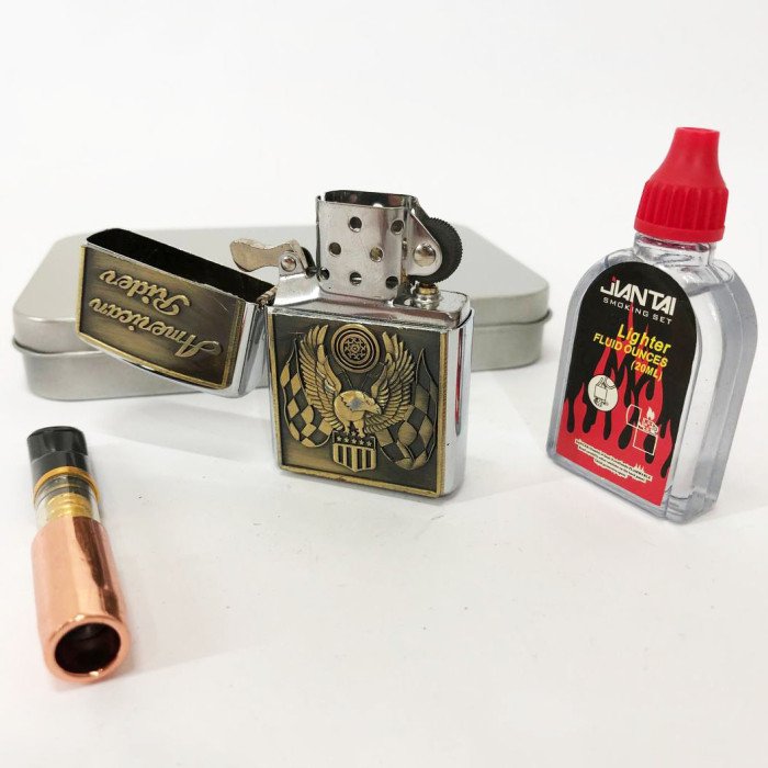 Запальничка бензинова в подарунковій коробці N4, запальничка в подарунковому футлярі, подарунок запальничка