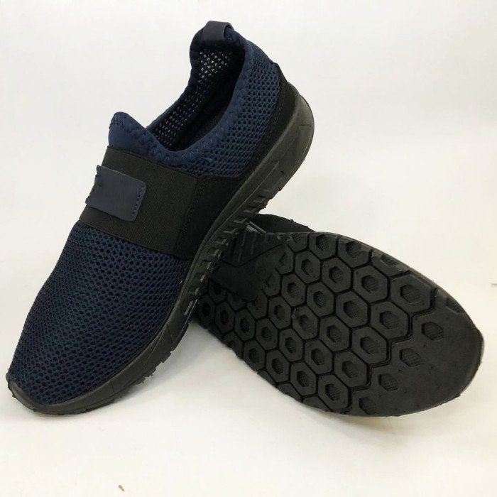 Чоловічі кросівки із сітки 41 розмір. Літні кросівки сітка, взуття для бігу. Модель 44252. Колір: синій