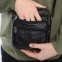 Стильна чоловіча сумка через плече з натуральної шкіри, компактний розмір, багато відділень