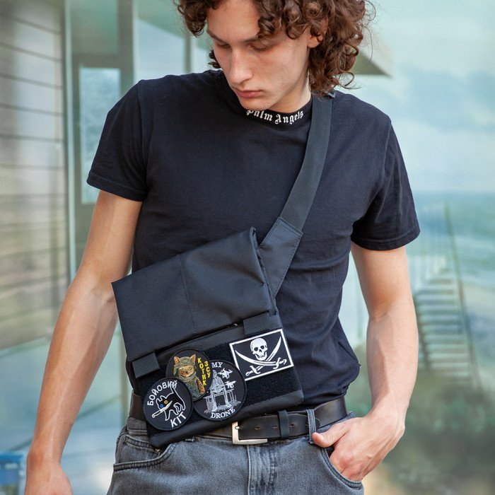 Сумка месенджер З КОБУРОЮ. Тактична сумка з тканини, 3 кишені, патч-панель, Cordura