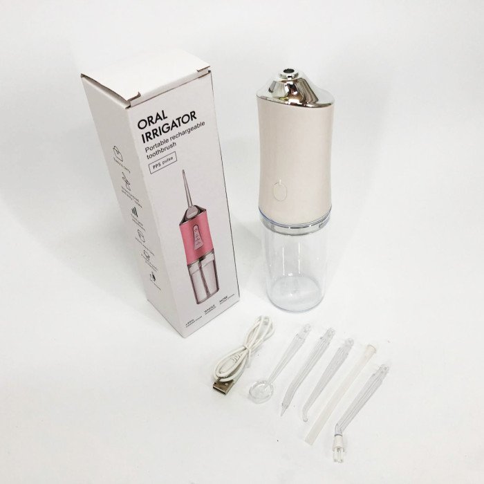 Іригатор для чищення зубів та порожнини рота Oral Irrigator з акумулятором та змінними насадками. Колір: білий